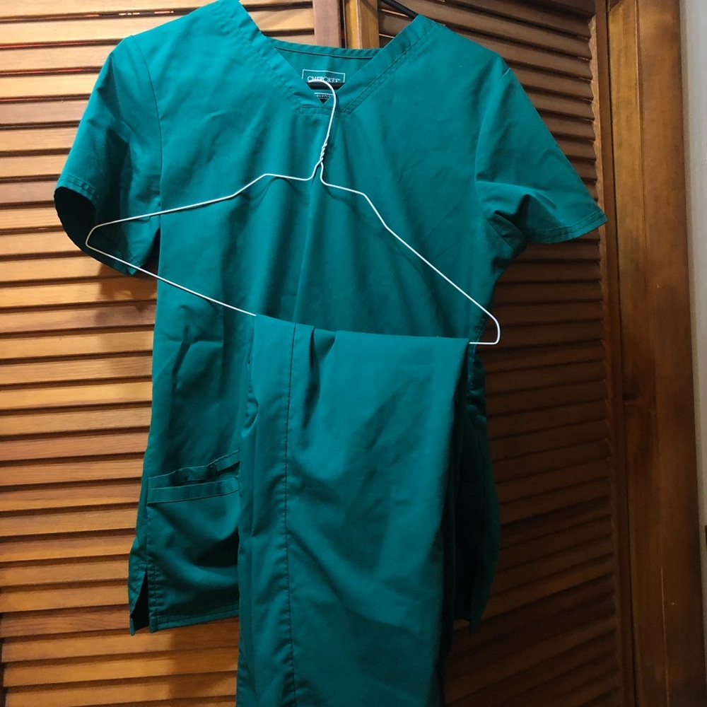 Cherokee scrub set